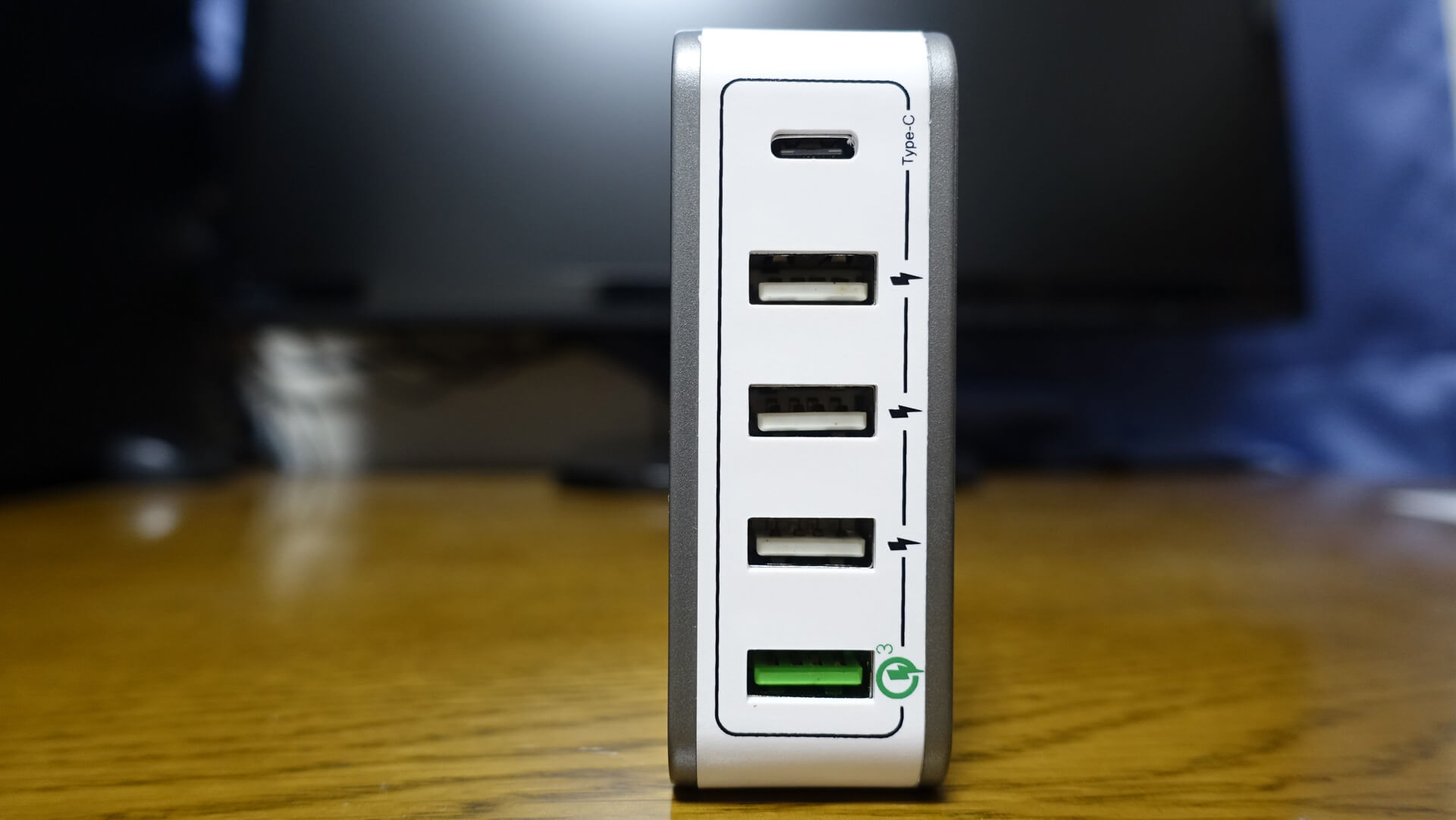 規格不適合】Poweradd USB急速充電器 QC3.0 ポート+Type-Cポート レビュー - AndroPlus